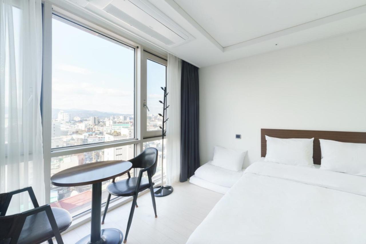 The Venezia Suite Hotel Чхунчхон Экстерьер фото