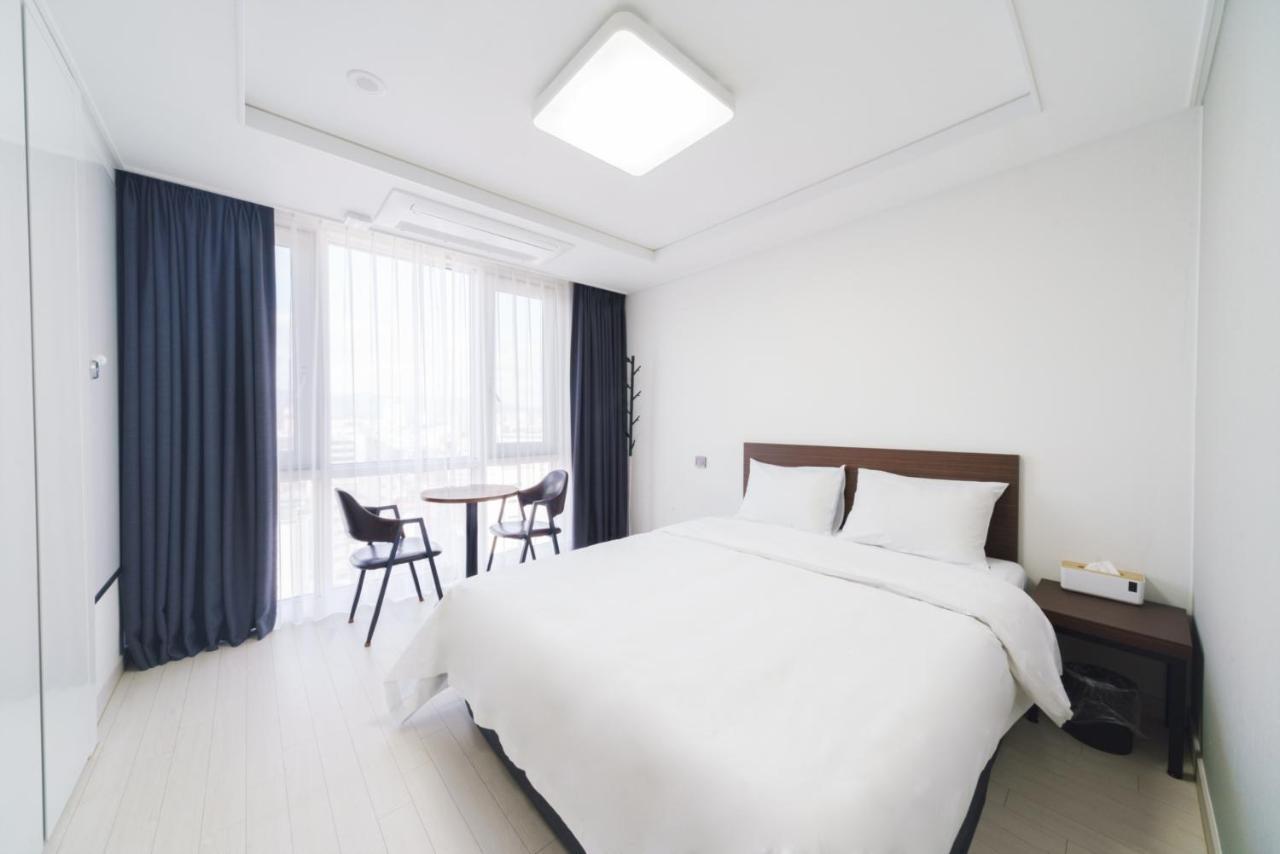 The Venezia Suite Hotel Чхунчхон Экстерьер фото